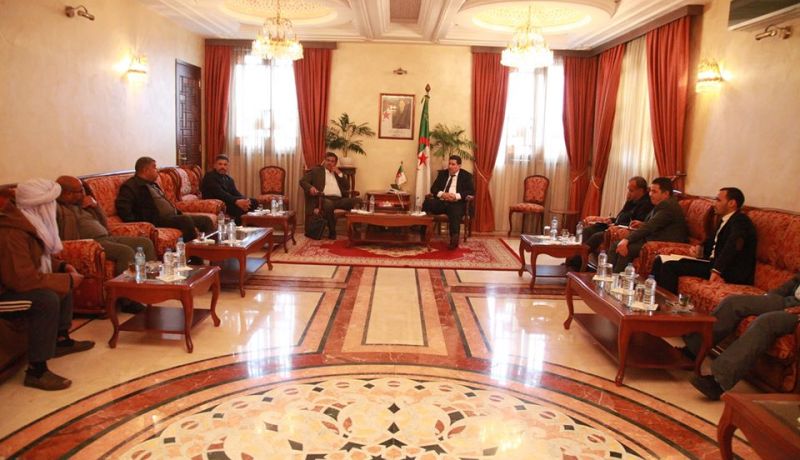 وزير الفلاحة ورئيس الغرفة الفلاحية للوادي يناقشان وضعية منتوج البطاطا في الوقت الراهن