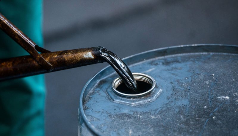 برميل خام برنت يتجاوز 50 دولارًا لأول مرة منذ مارس 2020