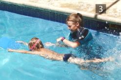 اكتشف فوائد السباحة للأطفال
