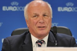 إنجلترا تطالب بإنسحاب 10 دول كبرى من مونديال روسيا لإسقاط بلاتر