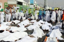 العاهل السعودي يرفض الاستغلال السياسي لحادث التدافع في منى