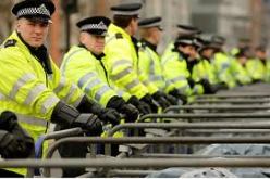 بريطانيا تتخذ إجراءات احترازية على الحدود عقب الهجوم على صحيفة بباريس