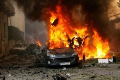 مقتل 7 أشخاص في انفجار سيارة ملغومة بوسط اليمن