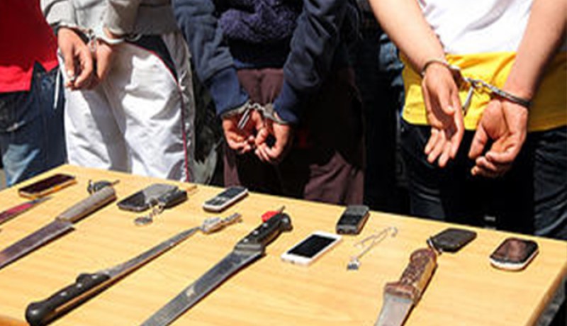 درك المسيلة يفكك شبكة متخصصة في الاعتداء على الأشخاص والممتلكات والسرقة