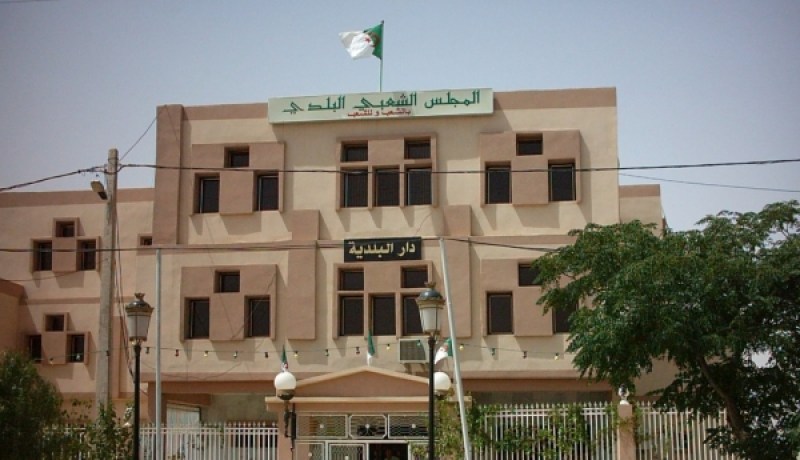 بلعيز يدعو المجالس المحلية المنتخبة إلى الابتعاد عن الصراعات والخلافات تفاديا للانسداد