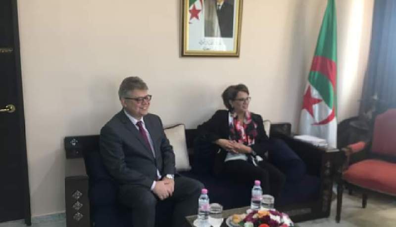 إتفاقية بين الحكومة الجزائرية ونظيرتها الروسية لإفتتاح مركزين ثقافيين لكلا البلدين