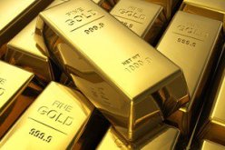 الذهب العالمي ينزل عن 1170 دولارا رغم أزمة ديون اليونان