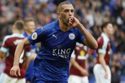 بالفيديو .. جمهور ليستر سيتي بصوت واحد يهتف إسلام سليماني