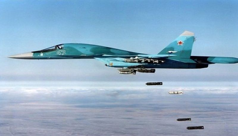 روسيا تدمر قاعدة وورشة متفجرات ونقطة سيطرة لداعش في سوريا