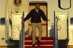 شاهد أوباما كيف أنقذ نفسه من السقوط