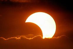 كسوف الشمس يوم 20 مارس 2015 بأعلى نسبة 61 بالمئة