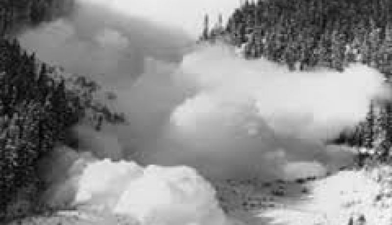 وفاة شخص إثر انهيار جليدي شمال شرق تركيا