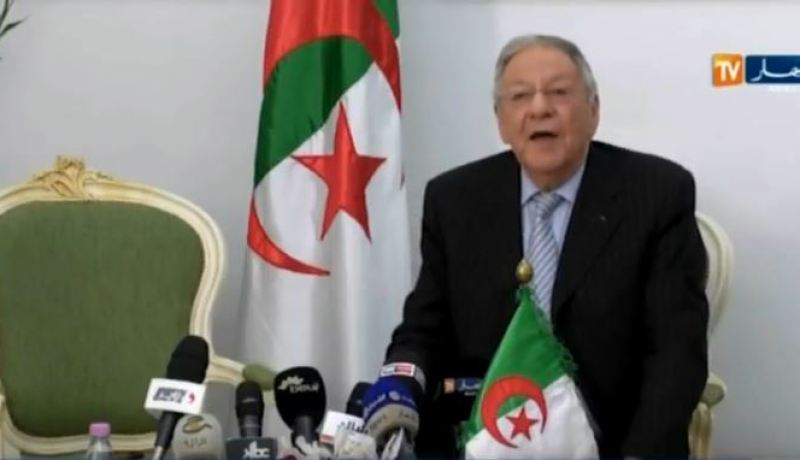 ولد عباس: أنا باق على رأس الأفلان حتى 2020