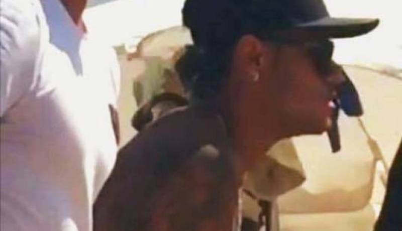 بالصور.. إدارة البياسجي تعين جزائريا لحراسة نيمار