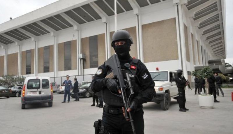 إعتقال 6 أشخاص بتهمة مساعدة صحافي صهيوني على الدخول إلى تونس