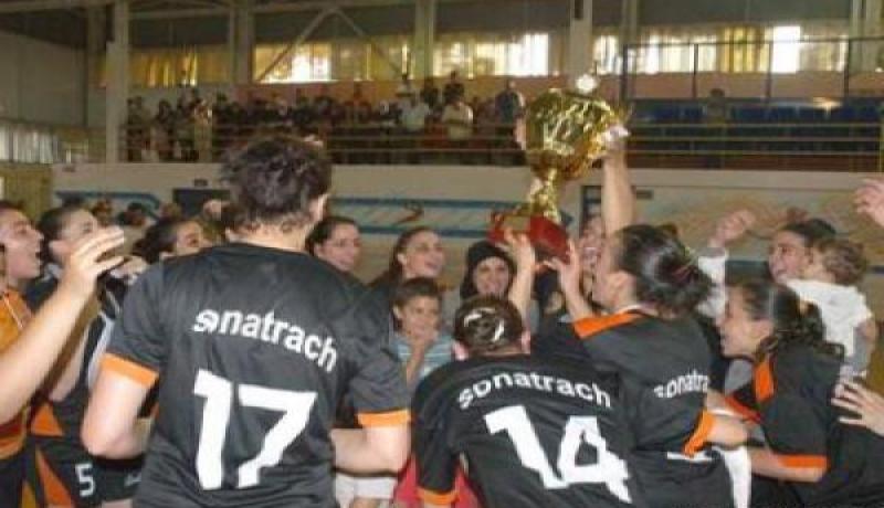 تتويج المجمع  البترولي بكأس الجزائر سيدات لكرة السلة على حساب اولمبي الجزائر