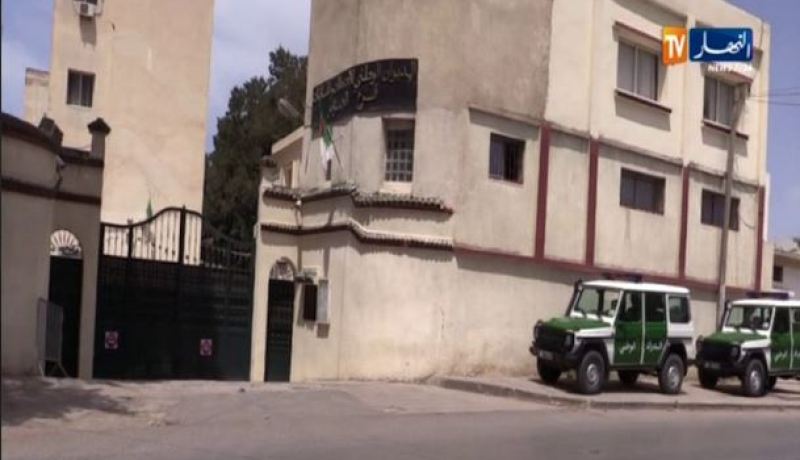 الدرك الوطني يحاصر مقر الديوان الوطني للإمتحانات والمسابقات على خلفية فضيحة باك 2016