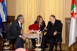 الرئيس بوتفليقة يتحادث على انفراد مع نظيره الكوبي