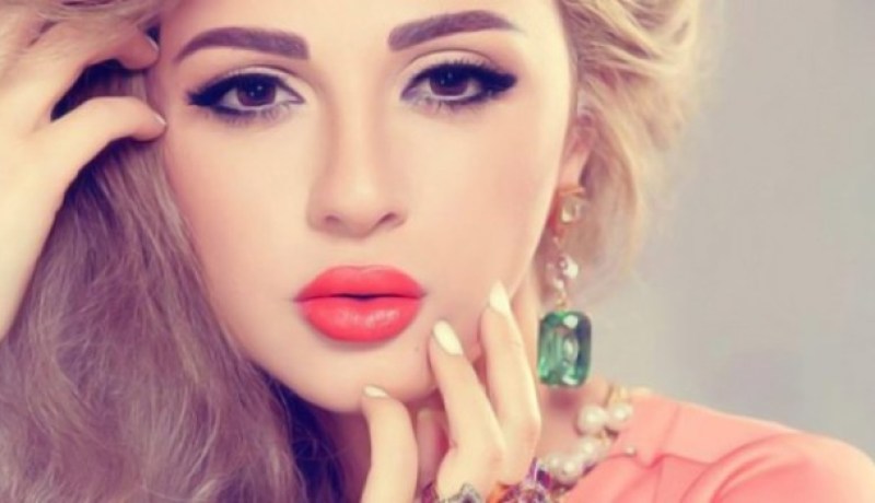 ميريام فارس تشعل مواقع التواصل الإجتماعي بصورة حذائها الرياضي