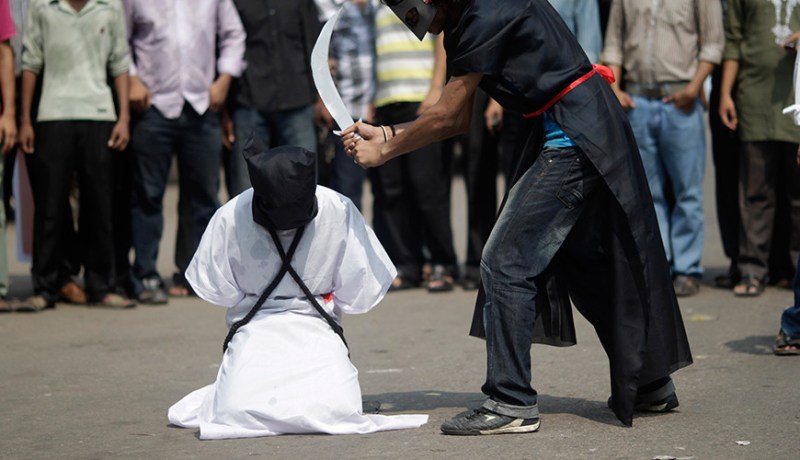 السعودية تعدم مواطنا سعوديا ويمنيين