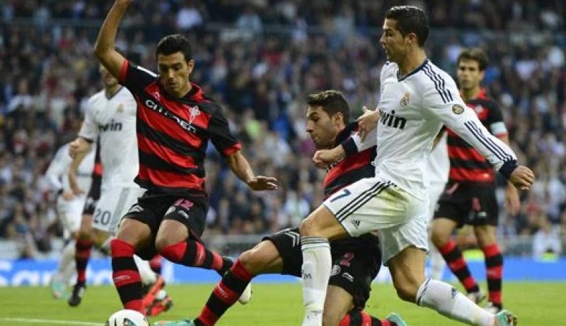 ريال مدريد ينجز مهمته .. وينتظر رد برشلونة