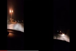 بالفيديو حادث مرور على المباشر لإمرأة تقود بطريقة جنونية في بسكرة