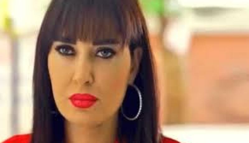 اكتشف من هو الشخص الذي يخدع سرين عبد النور