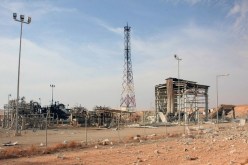 داعش يفجر معمل الشاعر للغاز بريف حمص في سوريا