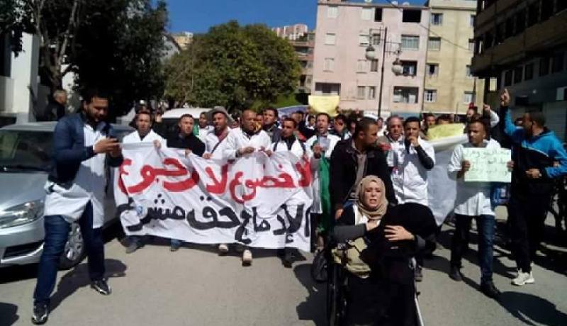 UNPEF  تقف مع الأساتذة المتعاقدين