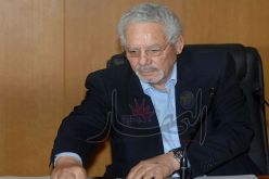 نـزار يصحّح أخطاءه