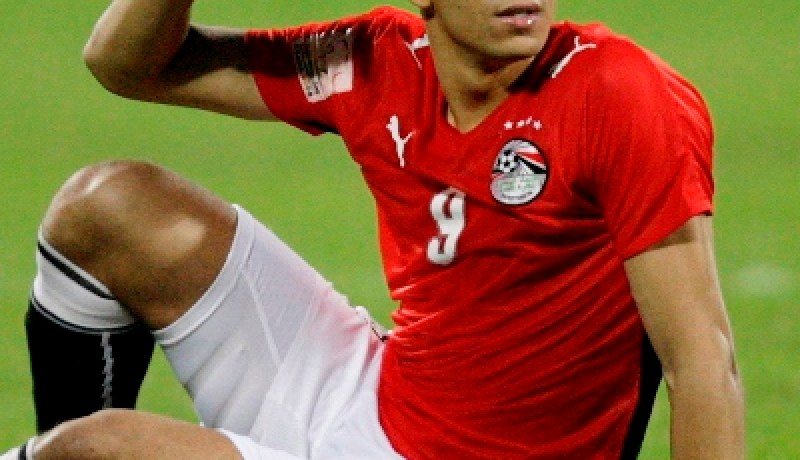 زيدان: سنحرق قلوب الجزائريين رداً على من حرقوا قميص منتخب مصر