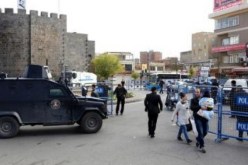 مقتل ثلاثة في اشتباكات بحظر تجول في تركيا