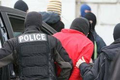 توقيف إرهابي بحوزته سلاح كلاشنيكوف بالمهدية في تونس