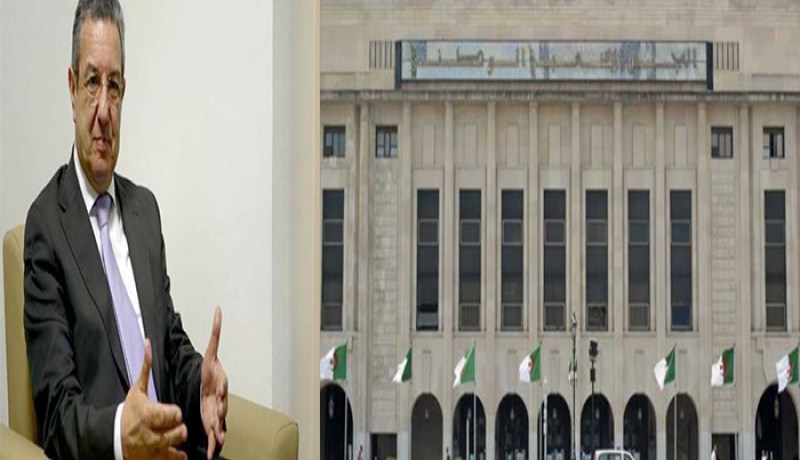 النواب يدعون محافظ بنك الجزائر لمواجهة تهريب العملة الصعبة