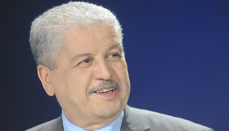 سلال يجنّد الفلاحين لمواجهة الأزمة
