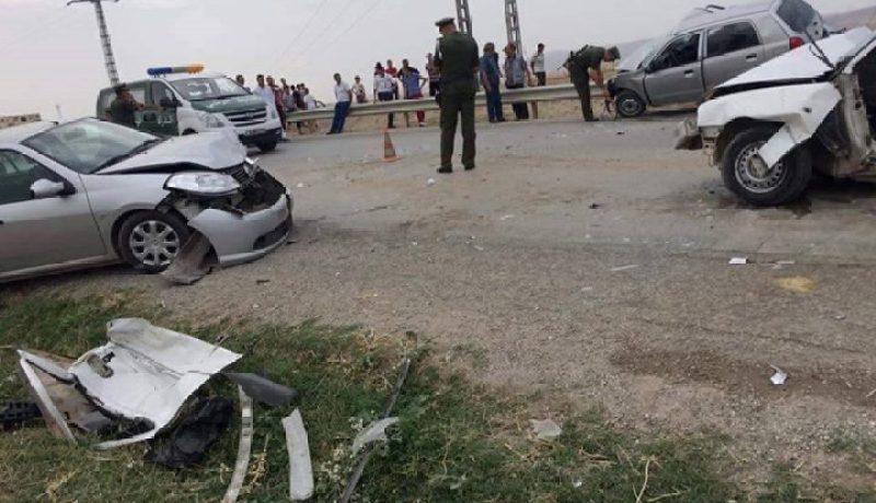 اصطدام تسلسلي بين أربع مركبات سياحية و شاحنة نصف مقطورة بعنابة
