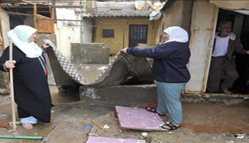 مياه الأمطار تجتاح منازل اللاجئين الفلسطينيين في لبنان