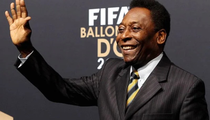 بيليه ينفي رغبته في خلافة بلاتر