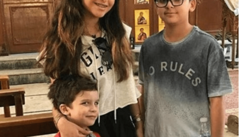 حلا الترك تتعرّض للإنتقادات بسبب تواجدها في الكنيسة