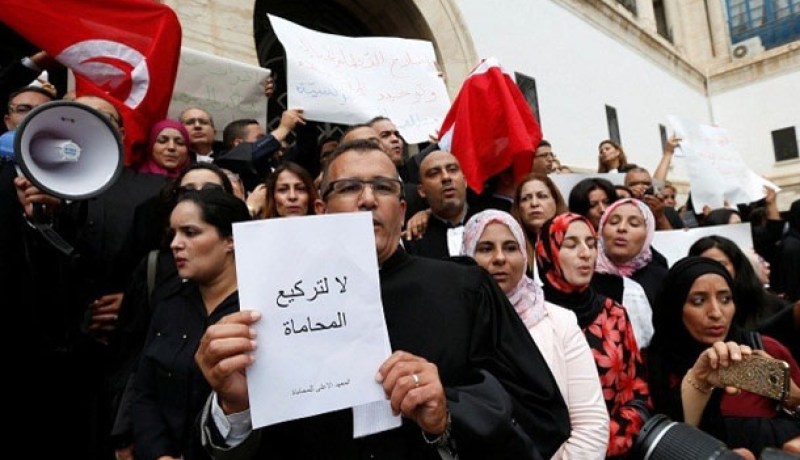 المحامون يدعون إلى يوم غضب إحتجاجا على قانون المالية الجديد في تونس