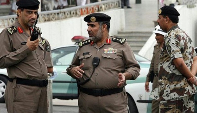 الأمن السعودي يوقف 50 شخصا في مكّة بسبب قصّات شعر وملابس خادشة للحياء
