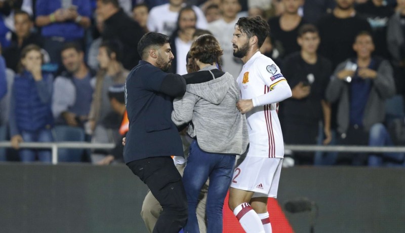 إيسكو ينجو من محاولة قتل !