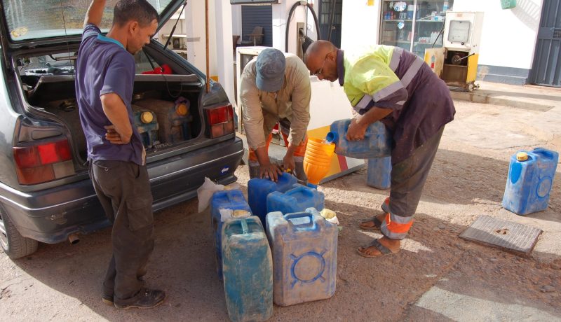 تهريب الوقود يكلف الجزائر خسارة مليوني طن سنويا