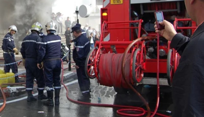 حريق ببناية يخلف خسائر مادية وسط مدينة سكيكدة