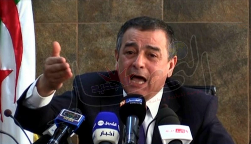 بوشوارب يقصف بالثقيل ويصف لويزة حنون بالمهرج السياسي