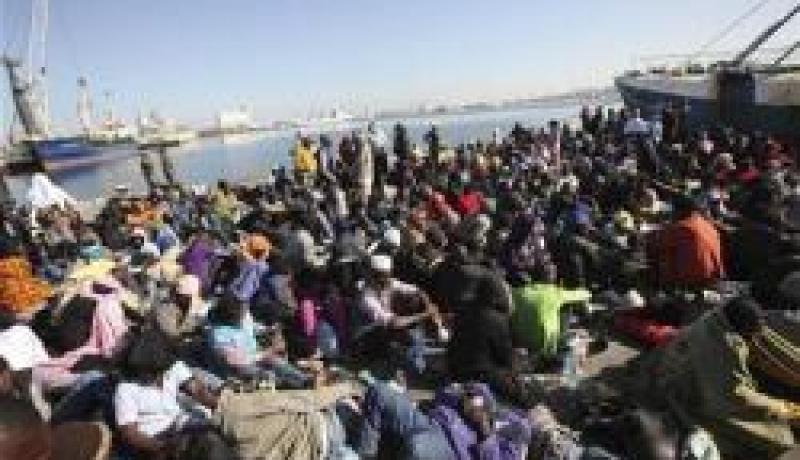 حرس السواحل الايطالي ينقذ 166 مهاجرا قبل غرق قاربهم