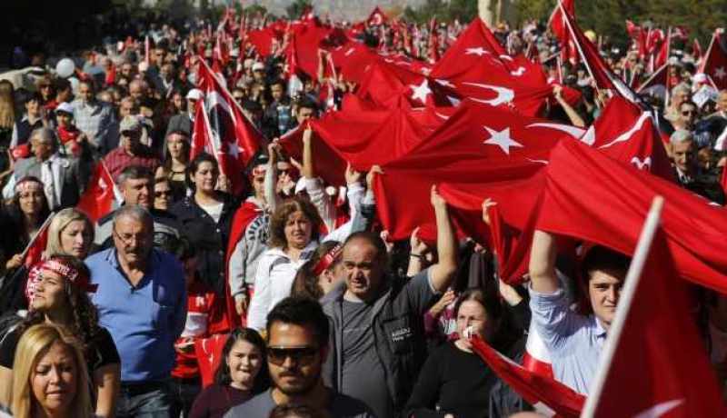 مظاهرات في عدة مدن تركية إحتجاجا على العملية الإرهابية