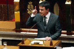 فالس يعلن ان فرنسا في حرب ضد الارهاب وليست في حرب ضد الاسلام