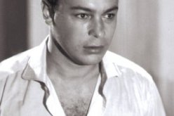 وفاة “فتى الشاشة المصرية” أحمد رمزي عن 82 عاما