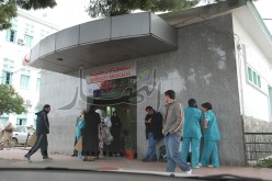 اشتباكات بالاستعجالات الطبية والشرطة توقف 3 شبان بالمستشفى الجامعي ابن رشد في عنابة